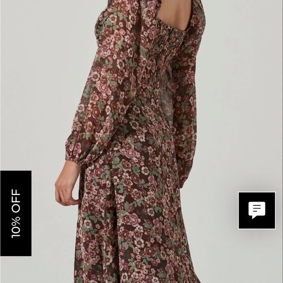ASTR the Label FLORAL V FRONT LONG SLEEVE MIDI DRESS - Picture 4 of 9